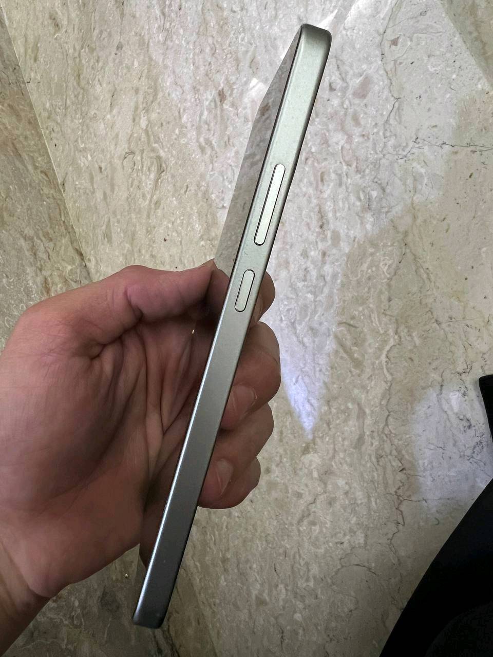 جهاز هونر 9x d مستعمل بس لوك فول نظافه اي شخط مابي تاخذه راسك مرتاح وعلى ضمانتي اي شي  واذا بي خلل  مرجوع ع الفحص أمانه الله لو ما محتاج ما ابيعه جهاز نظيف كلش كلش وياه كارتونه وشاحنته الاصليات السعر بي مجال قليل كلش حگ الجيه رجاءاً العطلات لحد يدخل لا تضيع وقتك ووقتي