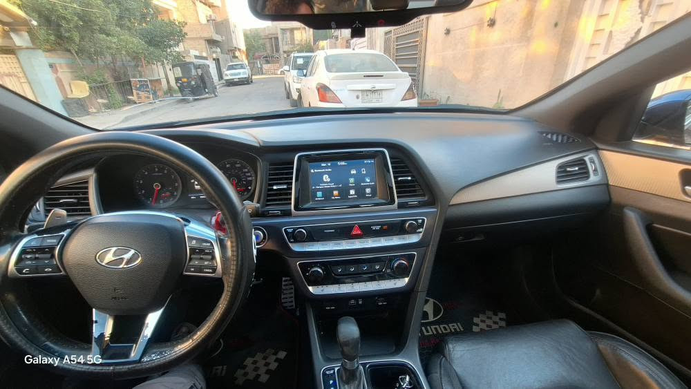 ‎سوناتا‎ بغداد, العراق

نص مكتوب في الصور:
- بلدروز مقابل شارع الكماليات *********** الفرع الثاني شهربان شارع العام قرب حسينية المصطفى أول ستداره مركز أبوجنة بجهاز الليزري ولبوليش المحترف صبغ تعديل تبديل بلادي تبديل تجاري كلير معجون +فحص الكير والمكينة والشواصي عقود مرورية +مكاتبات الأسم علي كامل نوع السيارة سوناتا لون السيارة ازرق غير محدد تاريخ الفحص 8\7\2026 ملاحظة المركز غير مسؤول بعد استلام التقرير
- Galaxy A54 5G