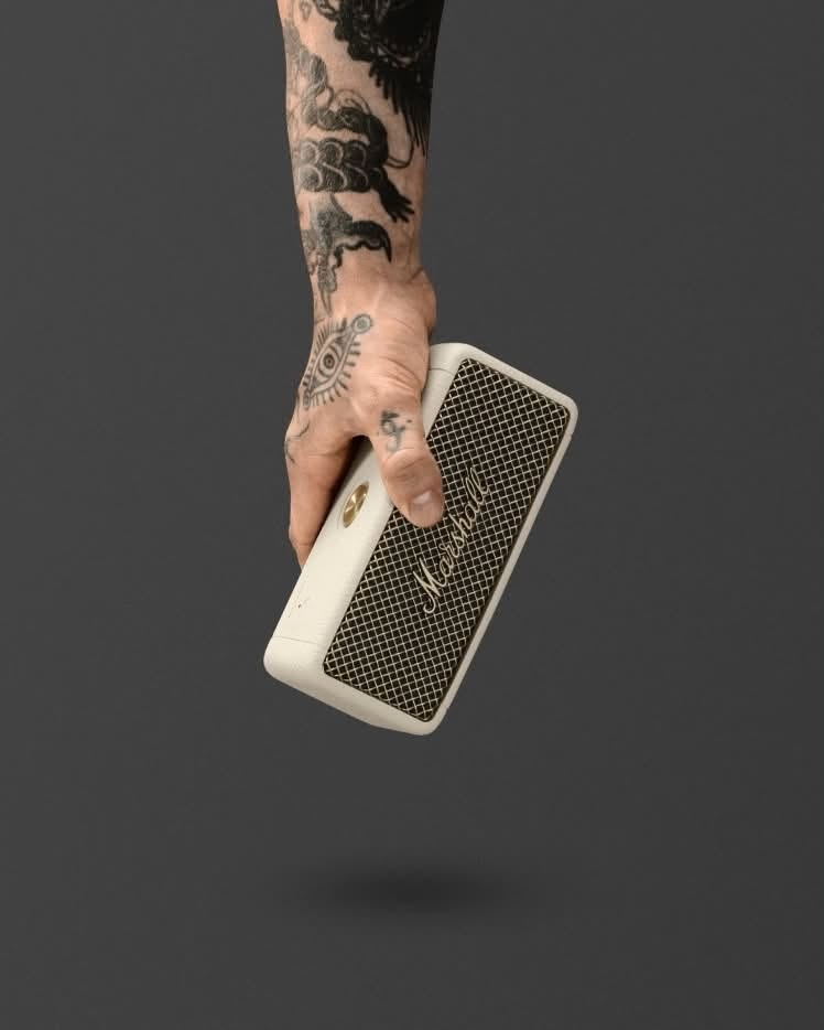 📢 للبيع: مكبر صوت Marshall Emberton🎧

اللون: أبيض (Cream)

صوت Marshall الأيقوني بتقنية True Stereophonic (صوت محيطي 360 درجة).

• بطارية تدوم 20+ ساعة

🚚متوفر توصيل لكافة محافظات العراق🇮🇶
📥للطلب او الاستفسار مراسلة الصفحة خاص او 
واتساب/ ‭***********‬
