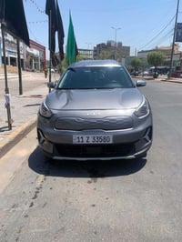 كيا نيرو خليجيه مديل ٢٣ هجين فول مواصفات بصمت تشغيل بصمت أبواب نضام تر...