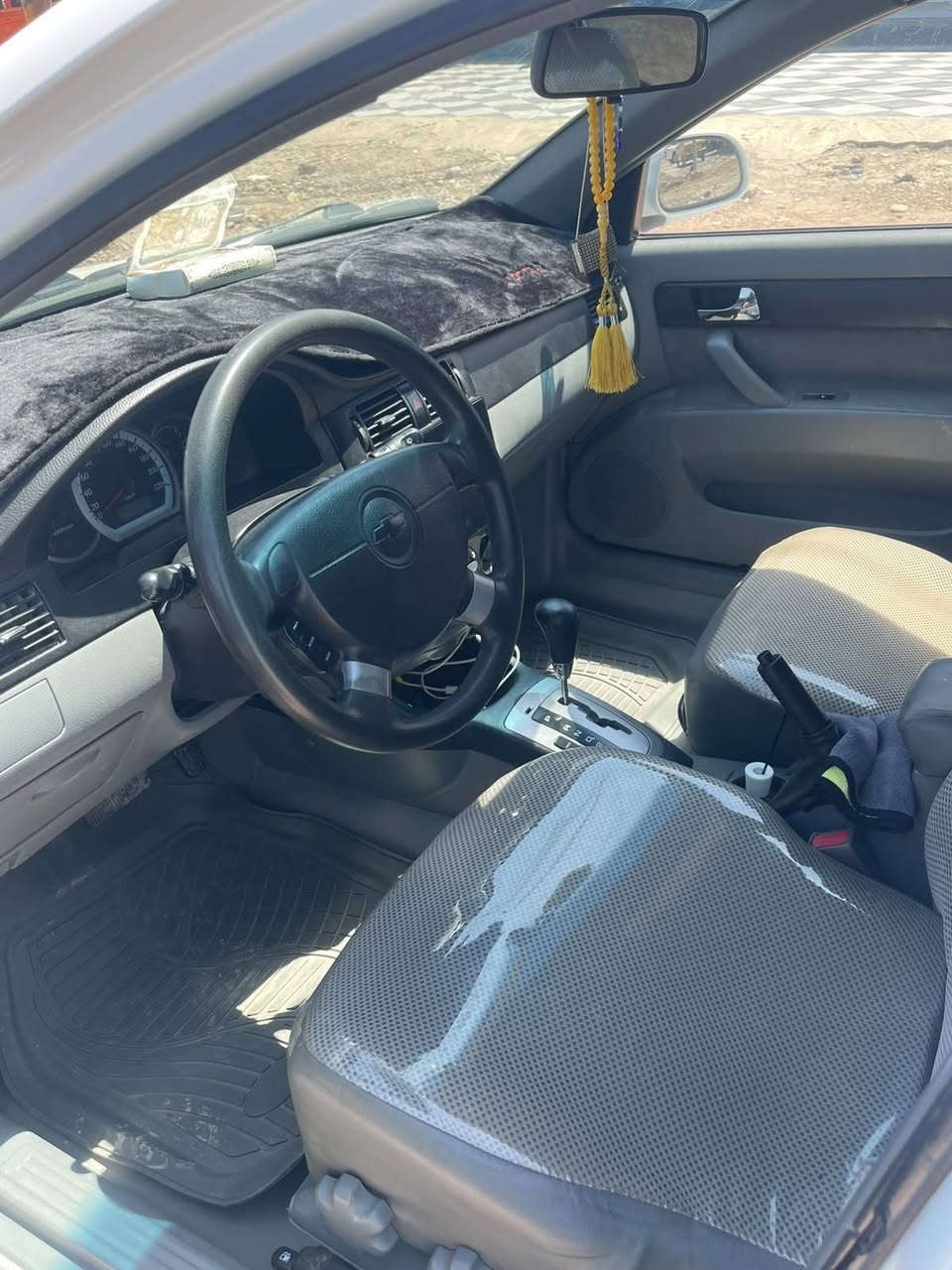 السلام عليكم سياره للبيع موديل ١٢ سيارة جاهز وحلوه ع اخار حبايه مكفوله ما عده الاهلال الاستفسار ع هذا الرقم ***********) () () *********** مكان واسط كوت
