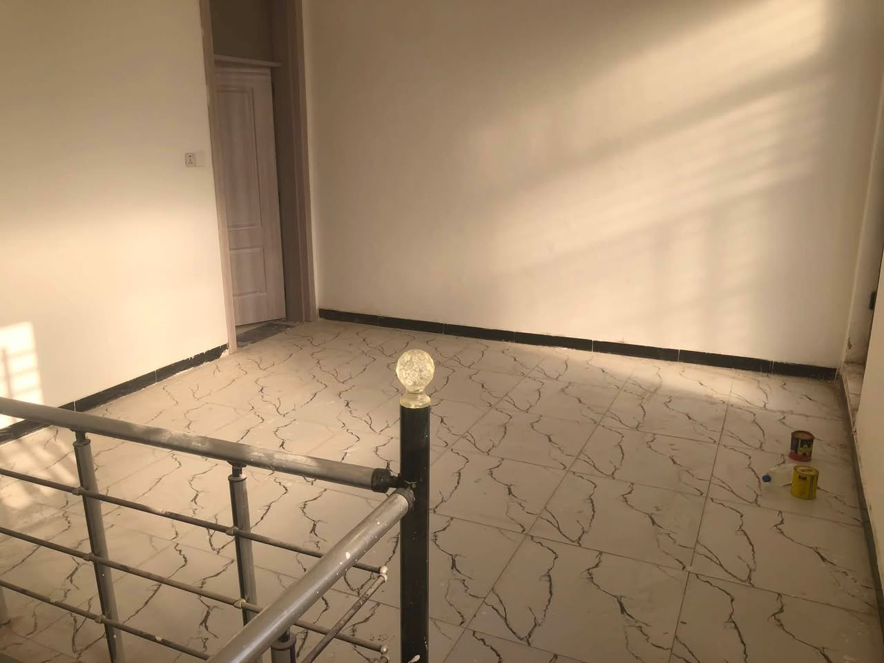 سلام عليكم بيت 🏠 للبيع مساحة 100متر /موقع  📍الدورة البوعيثة مجمع الرحمن  قريب من شارع العام كلش الفرع السابع 
المعلومات اكثر اتصل على الرقم التالي 
***********
