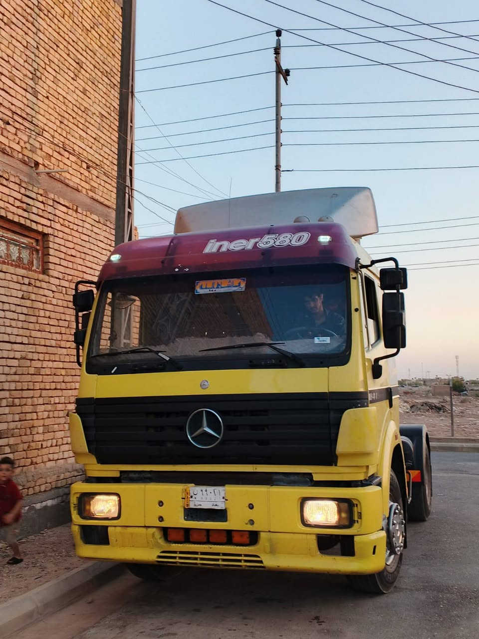 سلام عليكم من رخصت الادمن البي كرواتي موديل 97 سنويه صهريج الاتصال على الرقم ***********

نص مكتوب في الصور:
- realme Shot on realme 9i
- @userrckmlag5h4 TikTok من تعليق