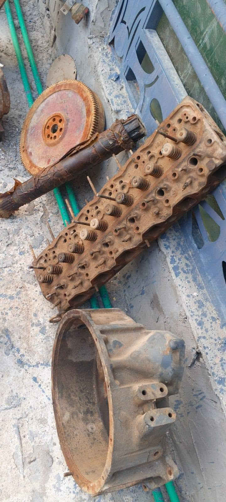 قطع مطاطية • مستعمل