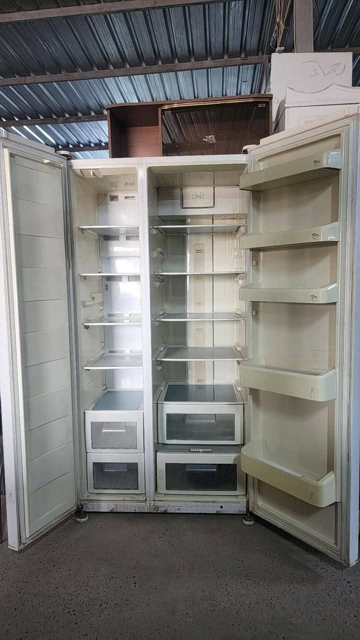 ثلاجه ومجمده ارجلك تركي باله شرط الشغل السعر 350 الف وبيها مجال
للاستفسار الاتصال على الرقم ***********
