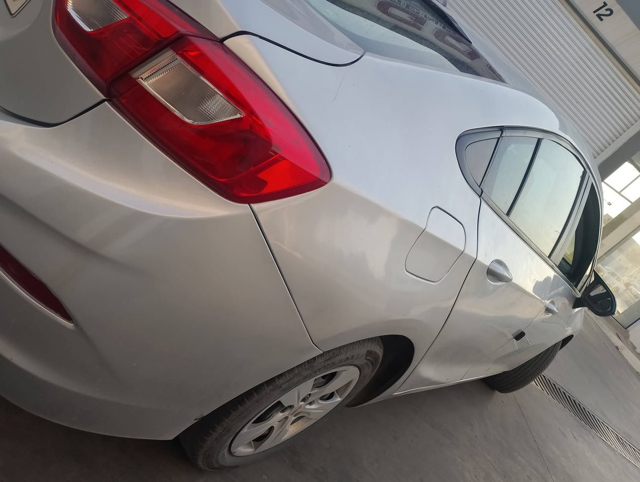 كروز شوفرليت وارد امريكي رقم اربيل دولي شرط محرك وكير والتبريد بدون دواخل ضرر قطعتين فقط 2017 للاستفسار ***********

