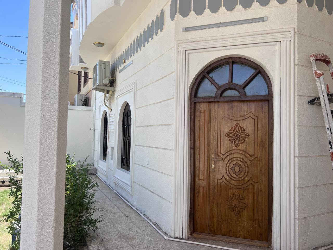 #بيت_للبيع_بالفلوجه 
_طابقين 250متر شارع 12
_حي الشهداء قرب جامع الأنبياء
_اربع غرف نوم السعر 190 قابل للتفاوض 

مكتب اليونس العقاري 
الفلوجه شارع 60
***********
***********
