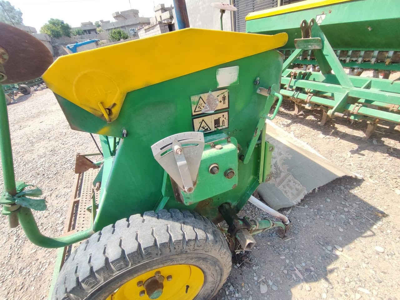 بۆ فرۆشتن تابیعە اسبانی مستعمل جاهز لۆ ناو شۆل سعری 20 وەرقە قفل رقم *********** اسیا *********** موشتەری تلفۆن بکا
