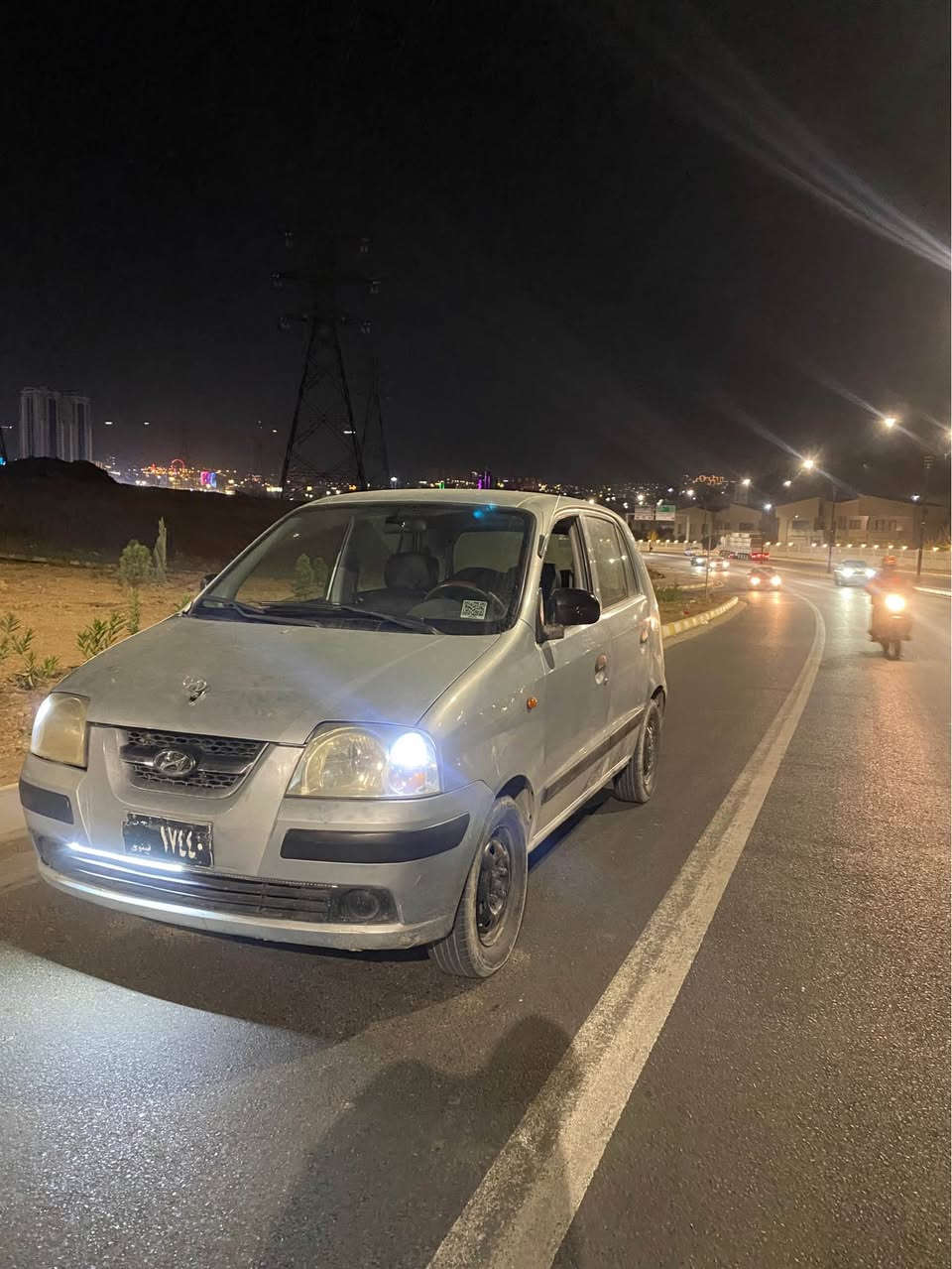 بە ناوی خوا هۆندای ئەتۆس مۆدێل ٢٠٠٧ مەکینە ١٦ ئۆتۆماتیک تەبرید بێرەقەمە سەیارەکە کۆدی بۆ کراوە هەموو گیانی بەشەرت تەقەوڕەقە کارەبای هەموو گیانی مەزبوتە پاوەر نییە نرخی ٢٥ گەڵا و معامەلەیەکی زۆر کەم 
*********** السليمانية, العراق
