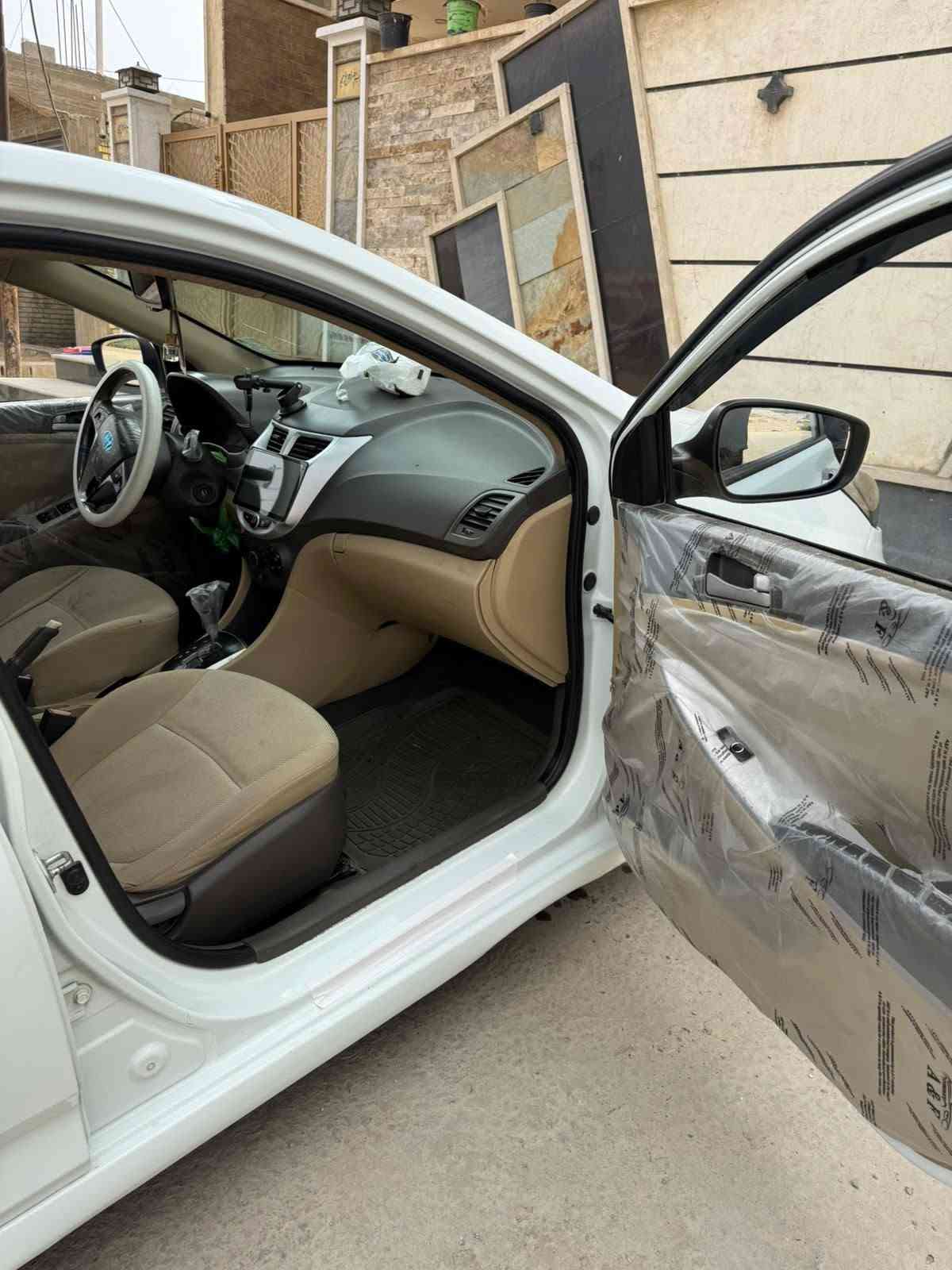 اكسنت خليجي • ٢٠١٣ • ١٦٠٠