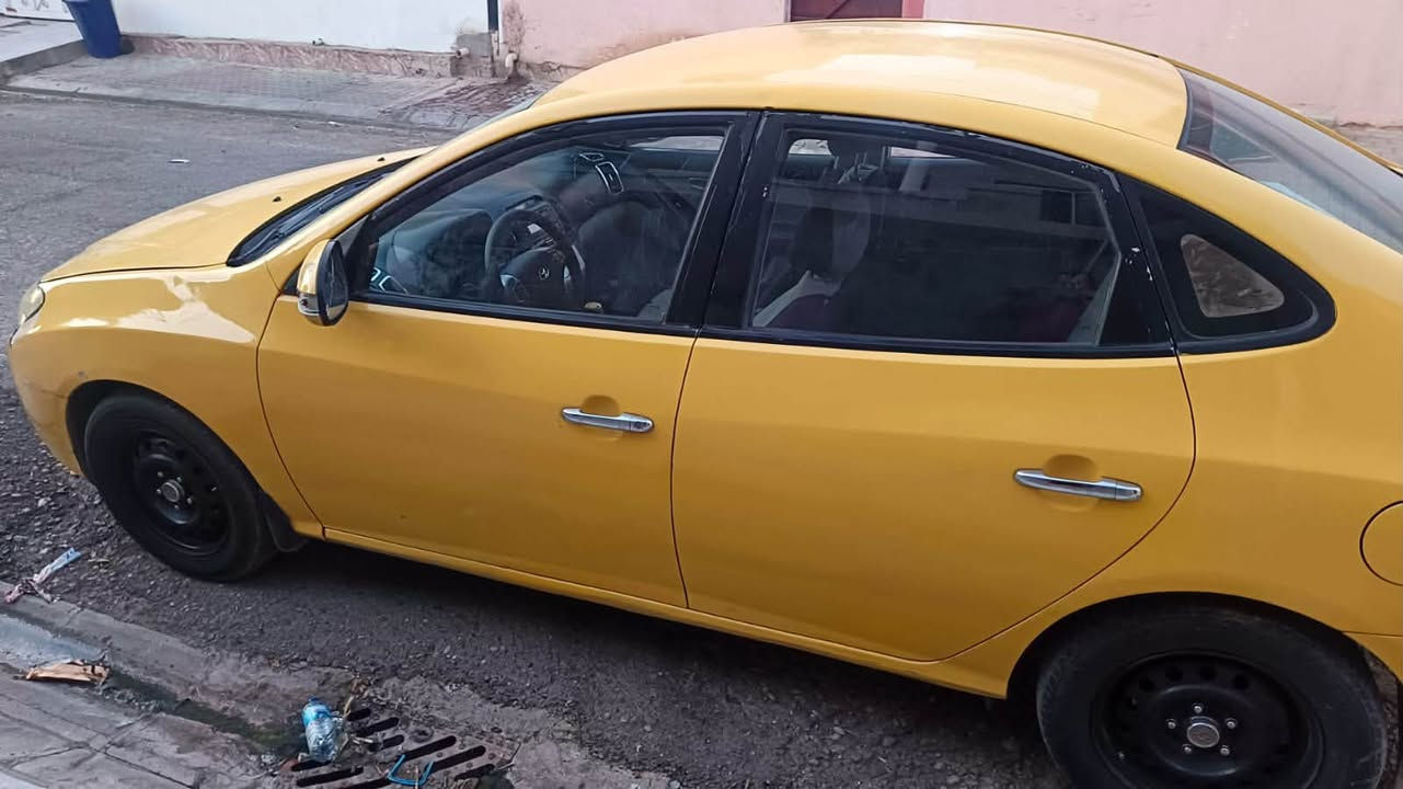 افانتي 2010 خليجي 1600 مكينه كير شرط لاصرف لابخار تبريد تدفئه بغداد مشروع وطني شرط التحويل 
 
بيهة فخذه السكن مبدله وطخه بسيطه وره الباقي شرط 
سياره حلوه للبيع سعر 80 
للاستفسار ***********
