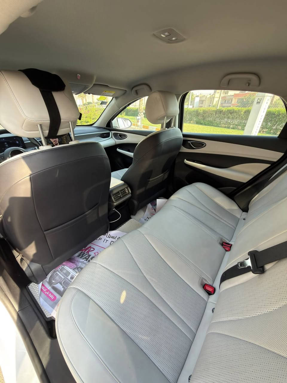 🚘 للبيع BYD Seal 5 موديل 2025
📍 الممشى: 31,000 كم
✨ الحالة: جديدة من الداخل، وبيها كم طخة من موضحة بالصور.
🛡️ الإضافات:
• عازل حراري
• أرضيات لورس
• ملحقات كاملة
• سبير

💰 السعر: 20,500,000 دينار

📞 للاستفسار: ***********
📍 الموقع: بغداد – الغزالية
