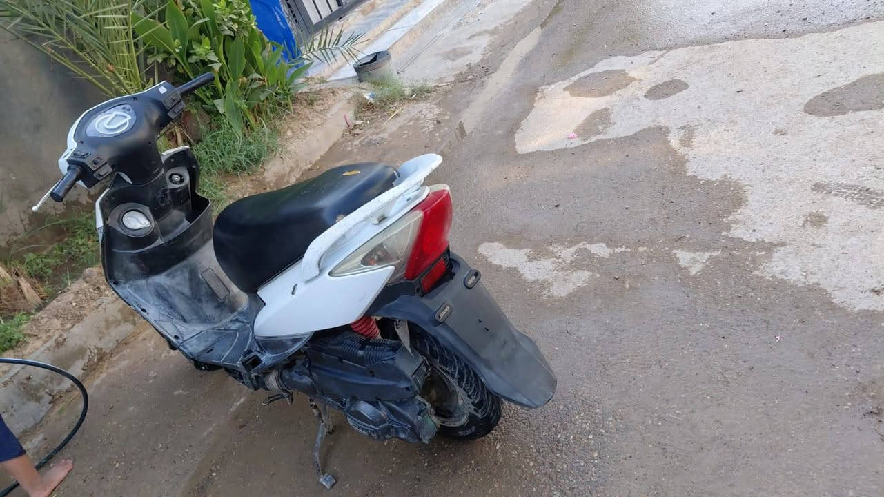 دراجه ماكس مضلع دراجه شغاله ونضيفه اي نقص مابيهه سعره400 وبيه مجال مكاني ديالى بعقوبه دور الزراعه التواصل على هاذه الرقم***********
