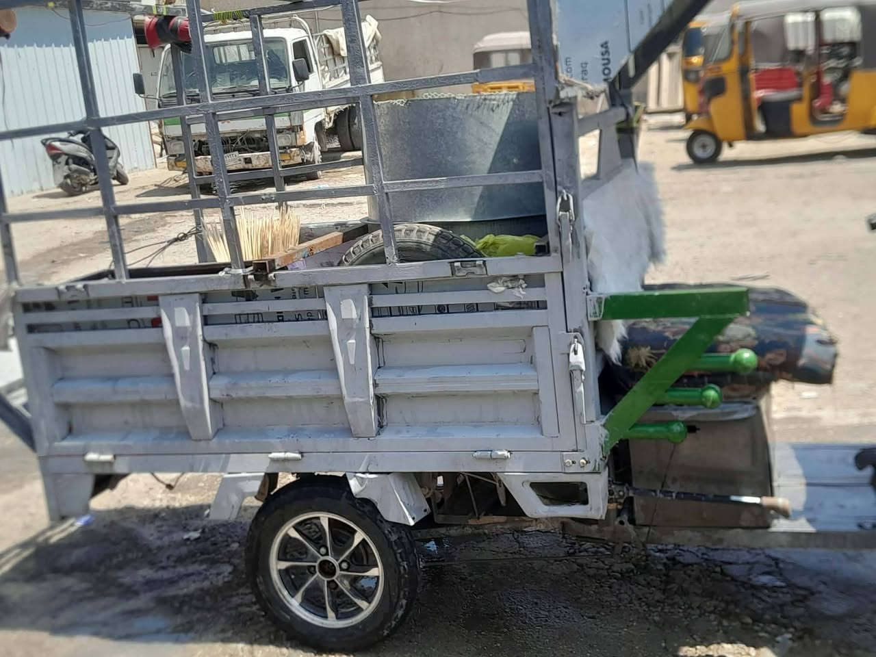 ستوته شعر بنات للبيع كله نقص ما بيها موديل 24 المكان الشعله السعر خاص***********

