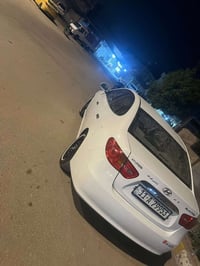 النتره 2009خليجي جاملغ او بنيد بيها بدون دواخل السياره نضيفه ماناقصها ...