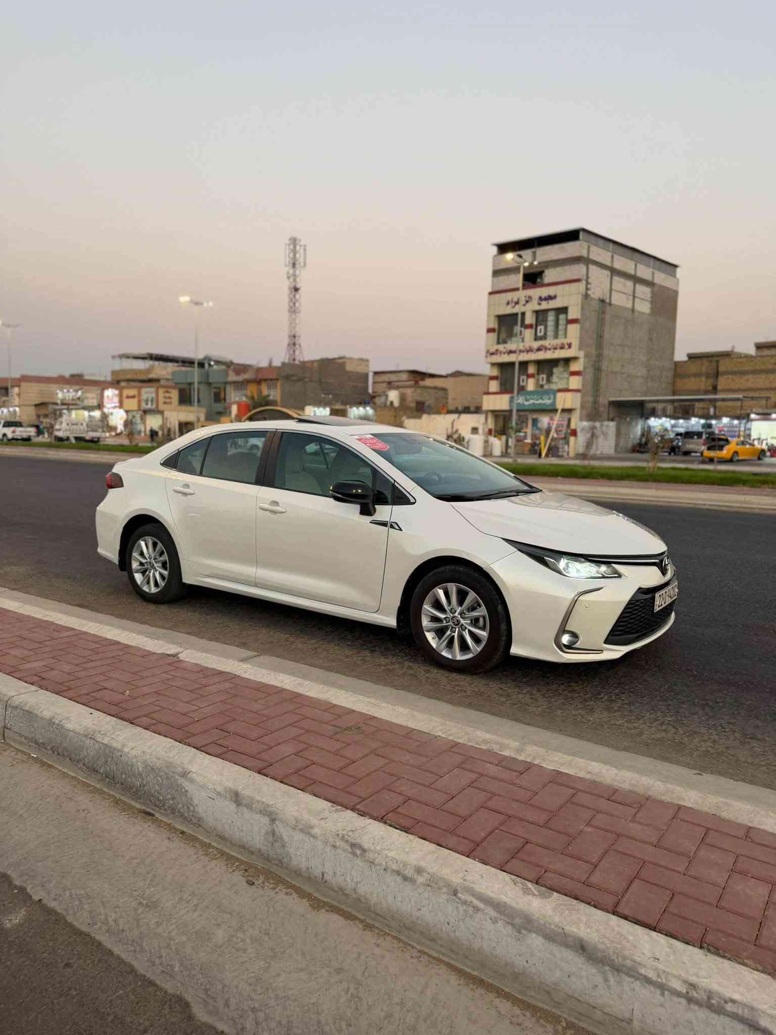 السلام عليكم 
تيوتا كورلا 2024 ساز 
كفاله عامه 
المحرك 1800 بانزين فقط 
حساسات اماميه خلفيه 
لايت LED امامي خلفي 
مري كهربائية + اشاره
شاشة عدادات دجتل 
كامره خلفيه
فتحه سقف 
تبريد قطعتين 
تغليف ارضيه + دوشمه كشنات 
تغليف جام عازل حراره 
رقم اربيل وكاله او تحويل  
السعر 182
مكان السياره البصره 
للأستفسار 
*********** 
*********** 
موجود واتساب ☎️
