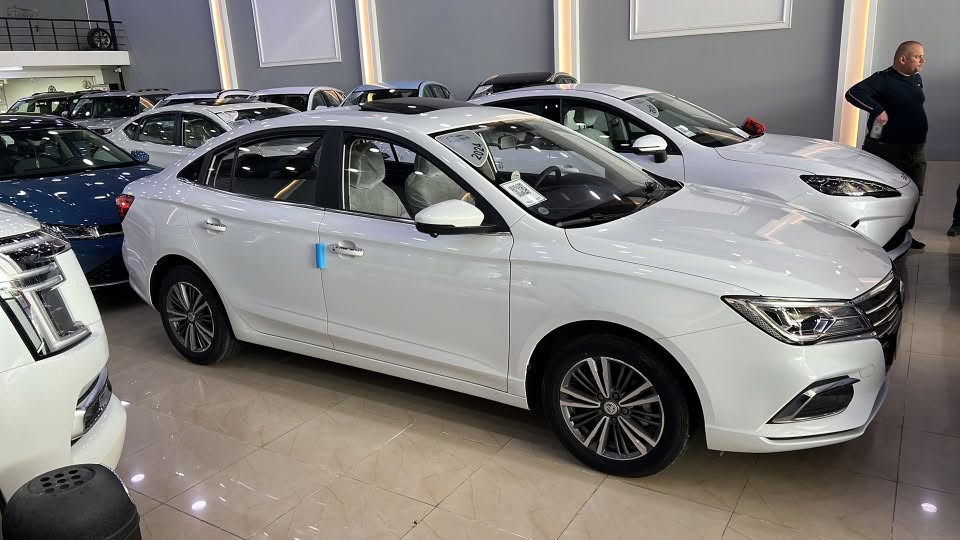 ام جي 2024 فول luxury
ماشي 11 الف 
كلين تايتل 
كشنات جلد وتدفئة 
مثبت سرعة 
تنته
ويل كب
السعر 
122 ورقة
***********

