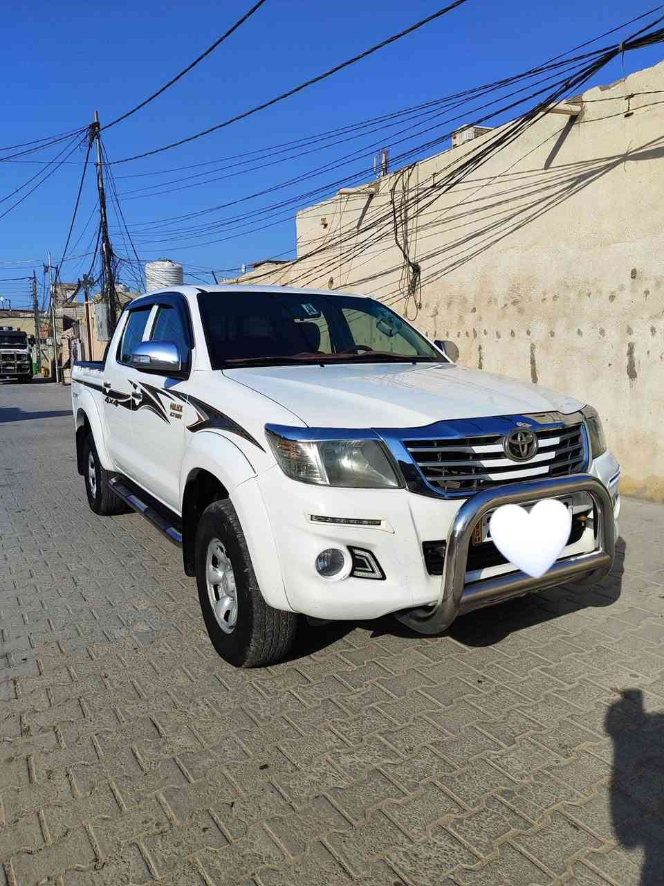 سلام عليكم بيكم فورويل للبيع موديل 2013 سيد نهرو مكفوله كفاله عامه من صبغ وتبديل ملاحضة سيارة بيهة حالوبات سيارة جديدة وجاهزة مكان السيارة النجف رقم السيارة اربيل السعر 180 رقم الهاتف ***********
