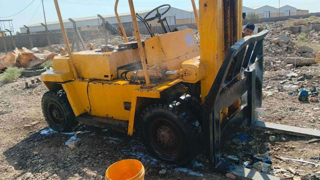 البيع شوكيه 5 طن كوماتسو بلاد متروكه+ حادله سكاي العنوان بغداد السعر مناسب اتصل ودلل 
***********

***********
