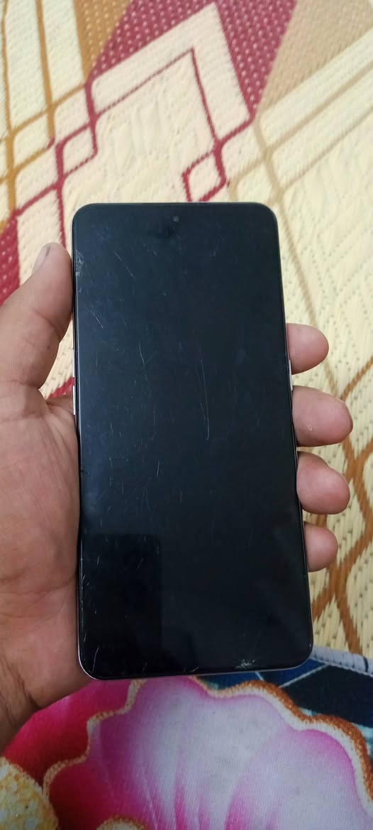 بدون غراض ماعندي توصيل جهاز معروف قوي
فقط بي فطور بل بلازمه شوف صور كدامك
كله شغال المس طبيعي 
اسم جهاز  realme GT Neo5 SE 
ذاكرته واحد تيرا  عشوايه 16=16
وشاشه 144 هريتز فول سلاسه 
كامره تخبل شحن يطول يومين دبل شريحه 
دبل سماعه ستريو  سعره قفل ١٦٥ الف قفل قفل 
مكاني بغداد حي نصر رقمي ***********
