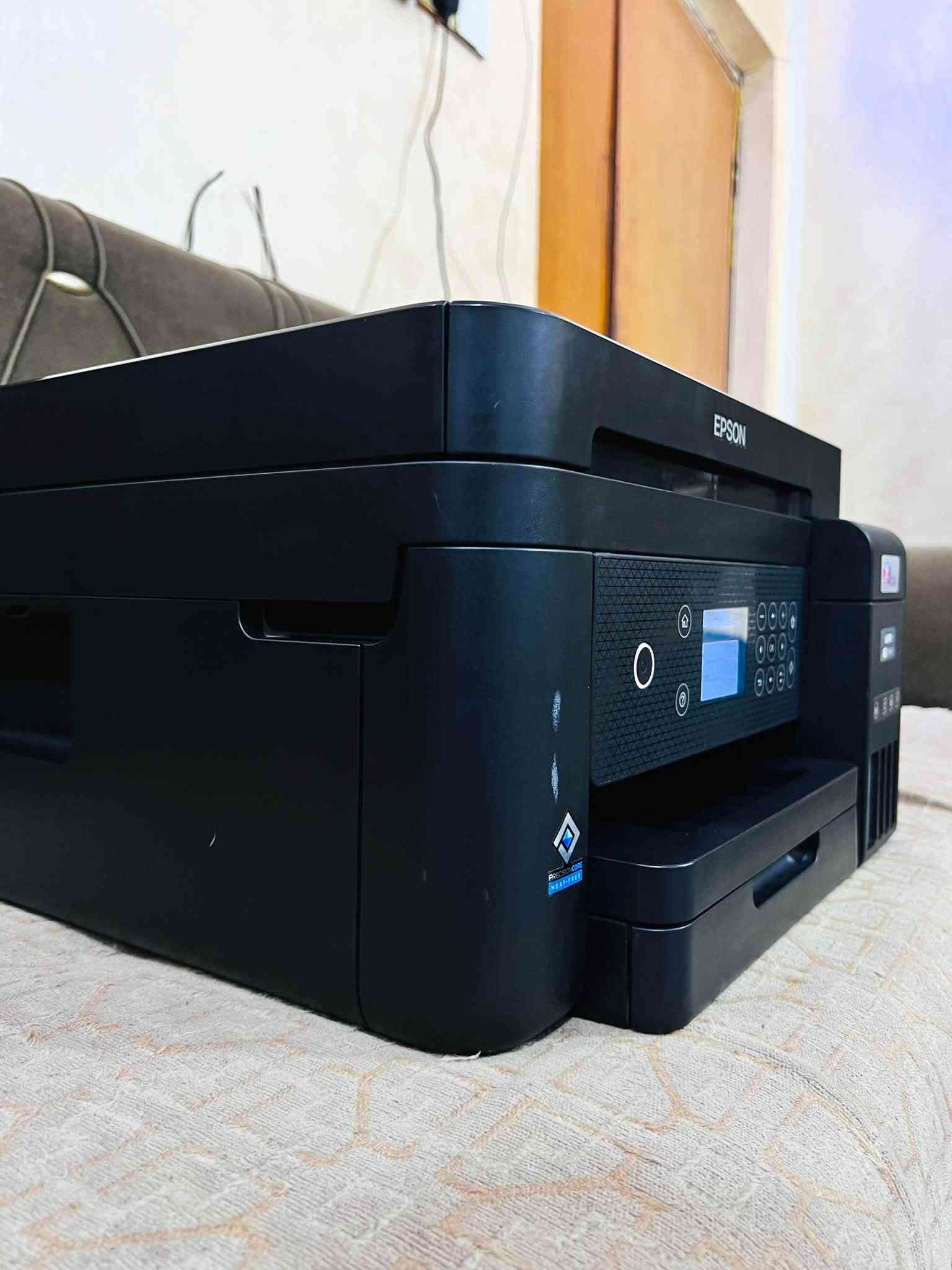 السلام عليكم طابعة EPSON / L6270 كاملة هية و احبارهة ما داخلة صيانة طابعة 2880 حلوة و مرتبة مكاني الناصرية للتواصل *********** واتساب فقط *********** الشريحة
