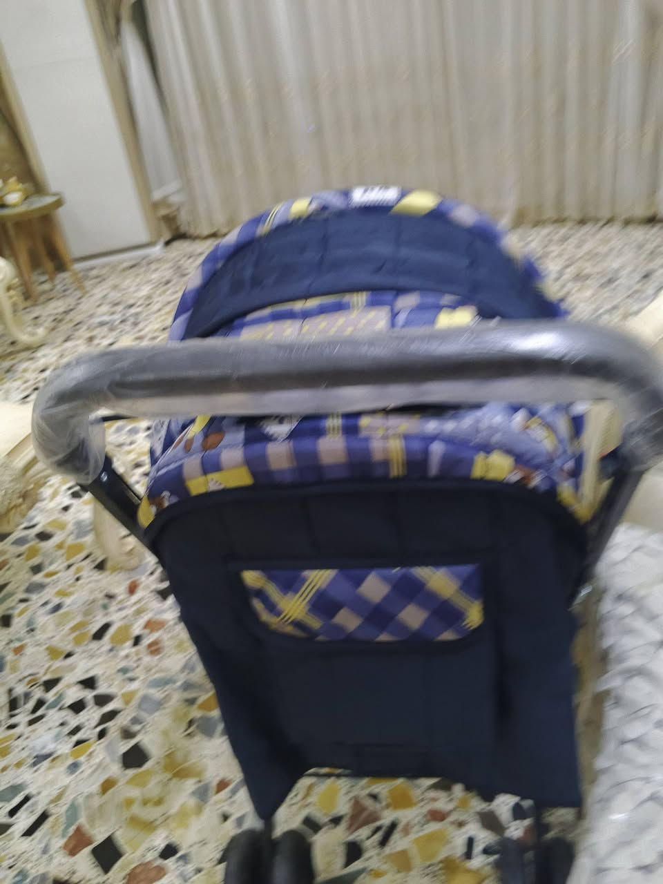 سلام عليكم للبيع عربانه جديده مستخدمه شي قليل ***********
