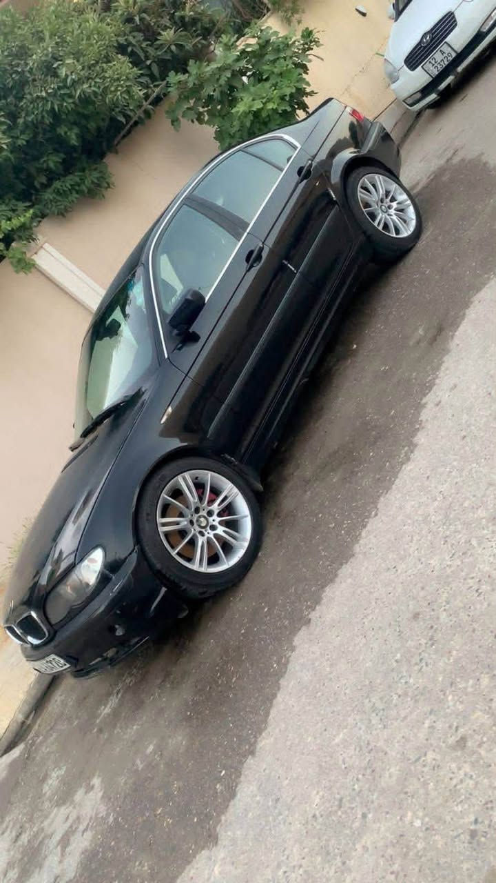 ا
‎وارد ألمانيا أصلي بلادي BMW E46 330d 
 2002 موديل محدثه 2004 
‎رقم اربيل انكليزي تحويل شرط 

‎السياره فول مواصفات :: 
محرك ديزل ستة سلندر 2500 توربو 
داخل صاج ملكي 
‎تحكمات ستيرن 
‎مثبت سرعة
مايكرفون و بلوتوث 
تبريد شغال 
‎كشنات M جلد اسود تدفئة 
‎مانع انحدار و انزلاق 
‎بردة خلفية بلادي 
موبايل خلوي 
‎سيدي جنجر 6 اقراص 
‎ جام كهرباء اوتو 
ويل 18 M تو سايز
‎لايت اوتو و سوارات ملونة 
‎شاشة اندرويد 
‎كير اوتو ثلاث وضعيات A M S 
‎وباقي المواصفات مال e46 معروفه 

محرك ديزل صوته ناعم مثل البانزين بيها ربع باب ورا النفر بارد وسنوية جديدة 
سيارة  اقتصادية جدا بالكاز للعلم 
 و بيها حصة مال منتجات كل يوم ويوم  40 لتر  هذا الموديل محركه جدا قوي  ومايعطل و غراضها متوفرة بالشمال وبغداد و  الجنوب 

وياها قطع غيار أصلي  مستعمل موجودة للبيع من عدا سعر السيارة 

السيارة مسويله ادامه كامله باتري جديد شادلها فلاتر جديدة و فيول بمب جديد وداينمو جديدة حدادية و صدر جديد طخم دسكات أمامي وخلفي جديد 
 السياره متعوب عليها وبلعافيه على الياخذه السياره معروضه ب 75 
ورقة وبيها مجال للشراي   تواصل خاص او واتس اب *********** 
مكاني الموصل
الأيسر
