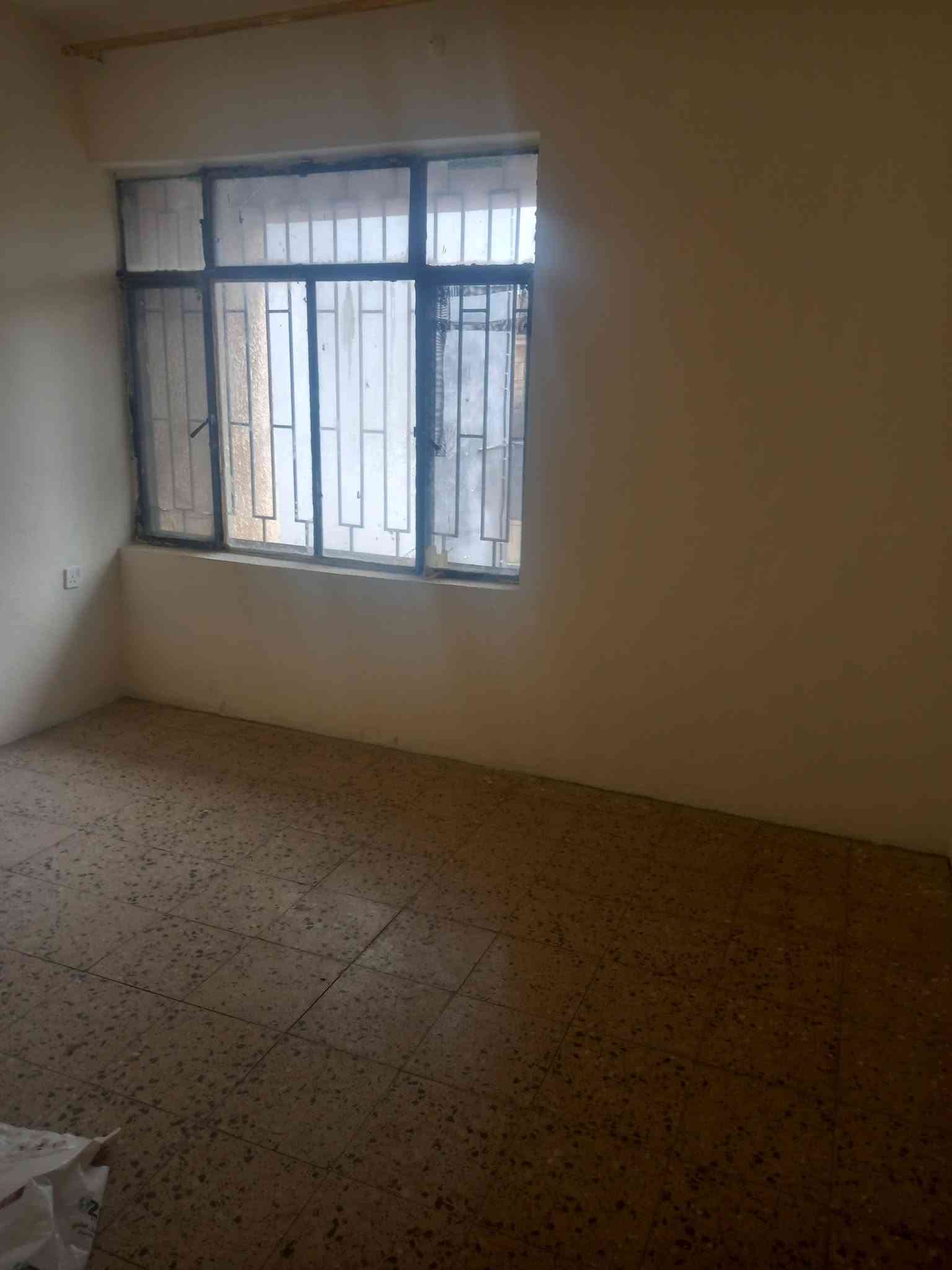 دار للإيجار • حي السكر • ٣ غرف