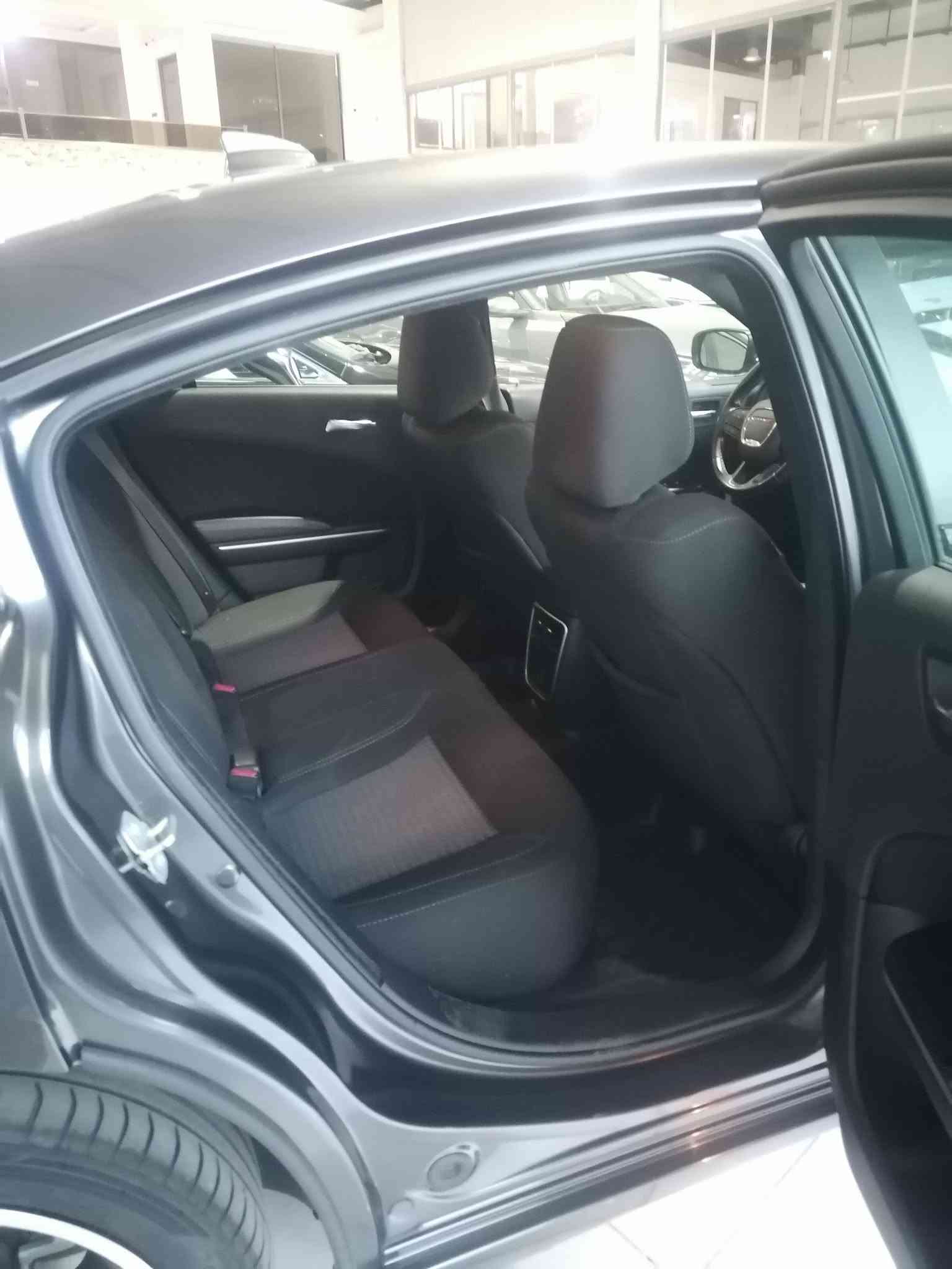 دوج جارجر موديل 23 موصفات sxt سياره كلين بدون صبغ سعر 245$ عنوان سياره دهوك للتواصل *********** كورك وتساب
