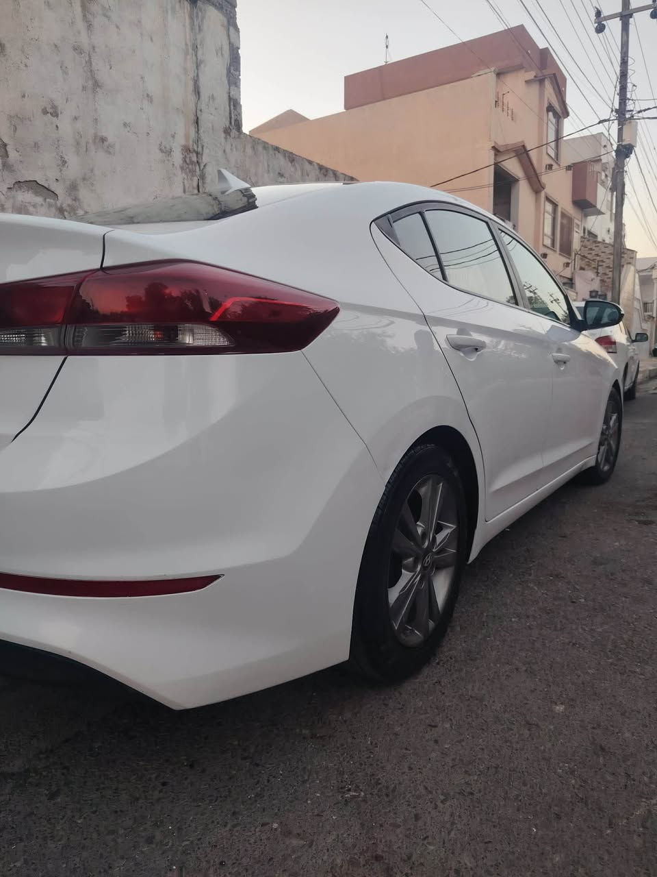 النترا  موديل ٢٠١٨ 
امريكي بدون ارباك بدون ضرر 
شبر سبوغ 
بدون ارباك
بسمي ٦ سنة يمي
كير محرك شرط مامفتوح  
مال بيت 
بسمي 
تحول غرامه شرط
رقم ابو سيارة
*********** أربيل, العراق
