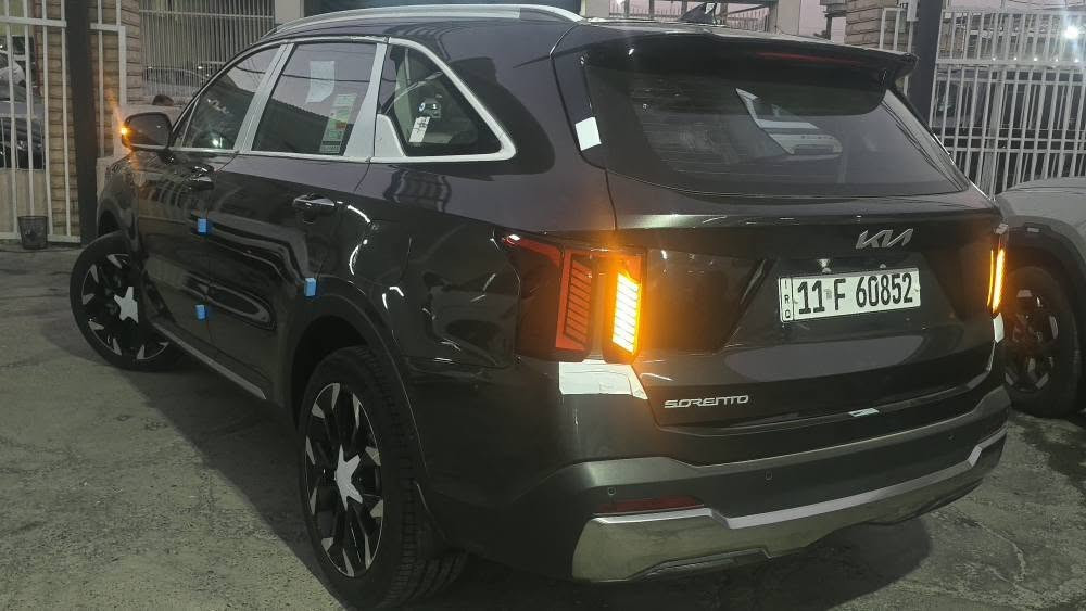 ‏ كيا سورينتو 2025  فول قماره حديد KIA SOREN2025
‼️ ضمان 5سنوات او 100الف كيلو متر ‼️--كامرات عدد-4 -رادار  🔥
🚘 خليجي 
🚘 كفالة عامة من جميع النواحي 
🚘 موديل 2025
⚙️ حجم المحرك 6سلندر 3500
⚙️ مرتبط بناقل حركة أوتوماتيك
🔑 مفتاح التشغيل بصمة 
🔑 تشغيل عن بعد  
     
🚗 فتح الصندوق كهرباء 
🚗 دفع ثنائي FWD 
‼️ اريل نفكيتر 
📍حساسات أمامية 
📍حساسات خلفية 
💡لايت زينون + LED 
🔦 كشافات 
🔦️ بك لايت LED 
🚘 قبضات أبواب من الألمنيوم
🚘 دخول بصمة ذكي 
🛞 ويل كب 20
🛞 4 دسك
✨️ اشارة في المرايا الجانبية 
✨️ المرايا قابلة للطي كهرباء
🌧 ماسحة خلفية +حساس مطر 
كشاف ضباب 
🎈عدد AIR BAG 2
🚗 ا ABS 
🖥 دشبول شاشة ديجيتال 
🖥 شاشة Apple Car play 
📷 كاميرا دوارة 360
💡الانارة الداخلية LED 
⭕️ مقود جلد حياكة 
🛣 مثبت السرعة Cruise 
🎶 المودات والاوامر الصوتية
🎶 ا Bluetooth / T YPCE  
🔋شاحن هاتف Wireless 
⚡️مخرج منفذ الطاقة 
🔍فحص نظام السيارة 
💺تتسع المقصورة ل 7 ركاب
💺المقاعد مخمل لون أبيض  فول كهرباء
💺حركة المقاعد الامامية كهرباء
👶 مثبت مقعد الطفل ISOFIX
❄️ تبريد شاشة لمس مناخين منفصلين 
❄️ 3 قطع تبريد 
🚘 أوضاع القيادة Drive Mode 
⛷️ نظام مانع الانزلاق 
⛰️ نظام نزول المنحدرات 
ماشيه 38 الف وقابلة لزيادة 

للإستفسار *********** حلة, بابل
