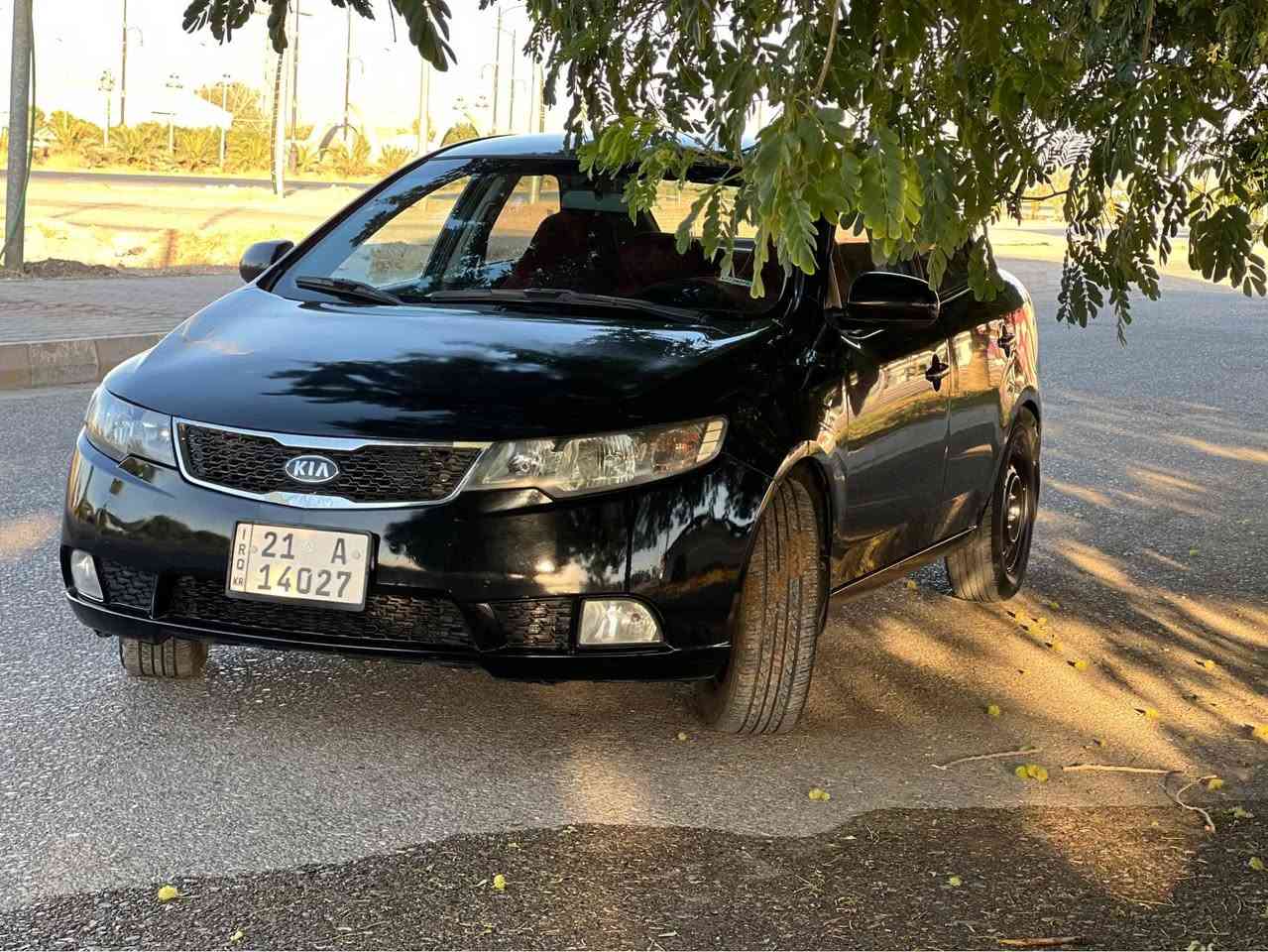 کیا سیراتۆ ٢٠١٢سەنەوی هەتا ٢٠٣١ تازەیە بەناوی خۆمانەوەیە
 گێرو مەکینە بەشەرت تەبیرد سارد و گەرم بەشەرت 
شاشە ئایپاد ناو خەنەییە گێر ئۆتۆماتیک و عادیە
نیوەی بۆنیت و پەڵەیەک بۆیاخی هەیە 
*********** واتس ئەپ كالار, السليمانية

