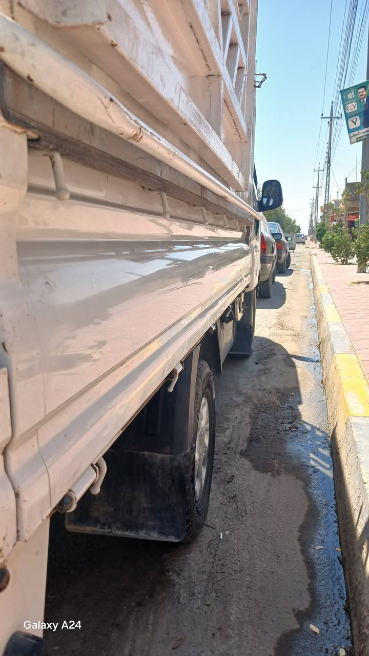 للبيع كيه حمل
موديل ٢٠١٨ 
سنويه جديده 
بدون صبغ 
بدون حادت 
محرك ما مفتوح 
كير شرط 
اكسل شرط 
بطاريه جديده 
بسمي شرط التحويل 
السعر 137 بيها مجال 
عنوان تلعفر قرب مديريه شرطه 
***********
***********
