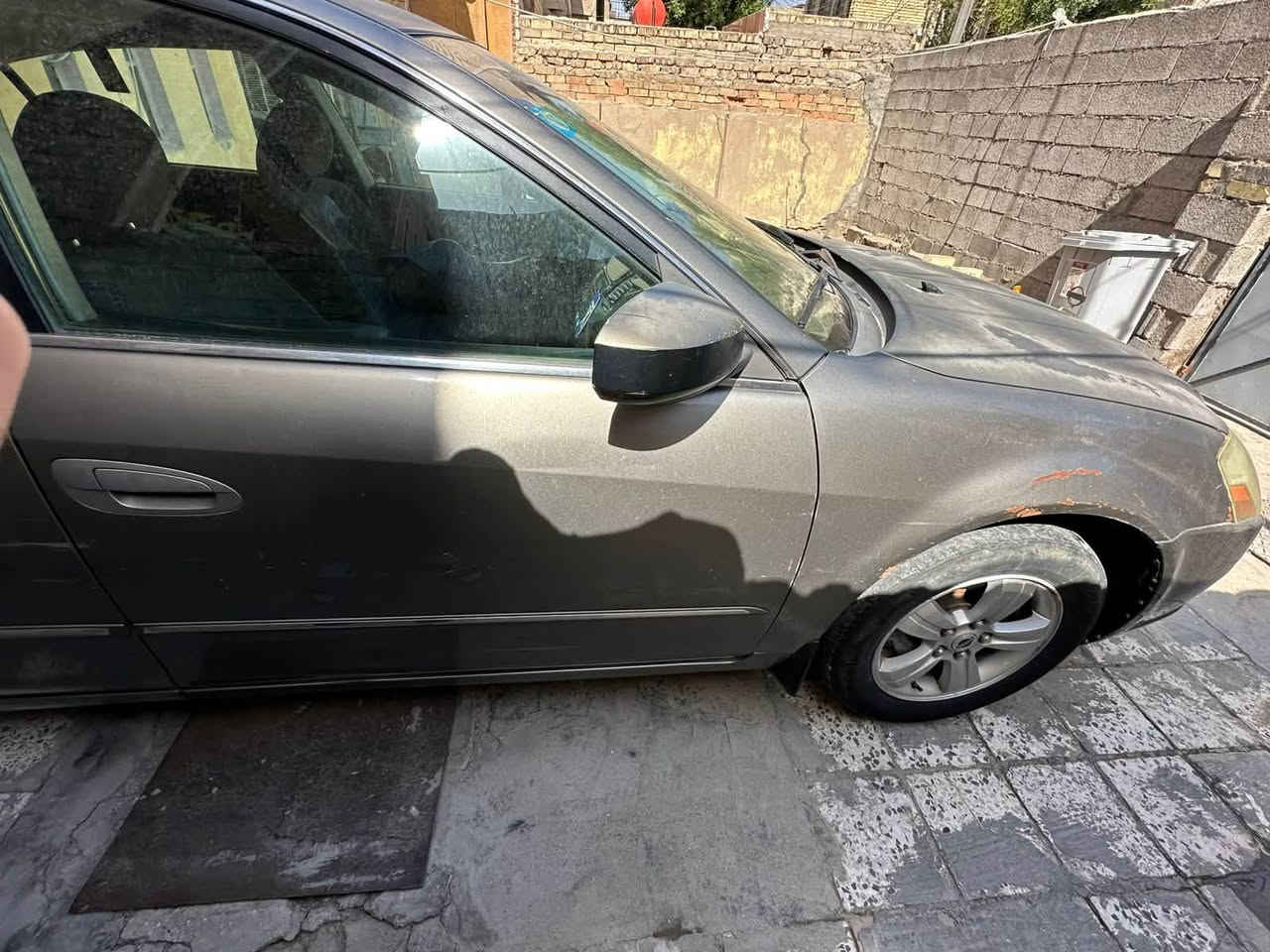 نيسان • ٢٠٠٦ • للبيع