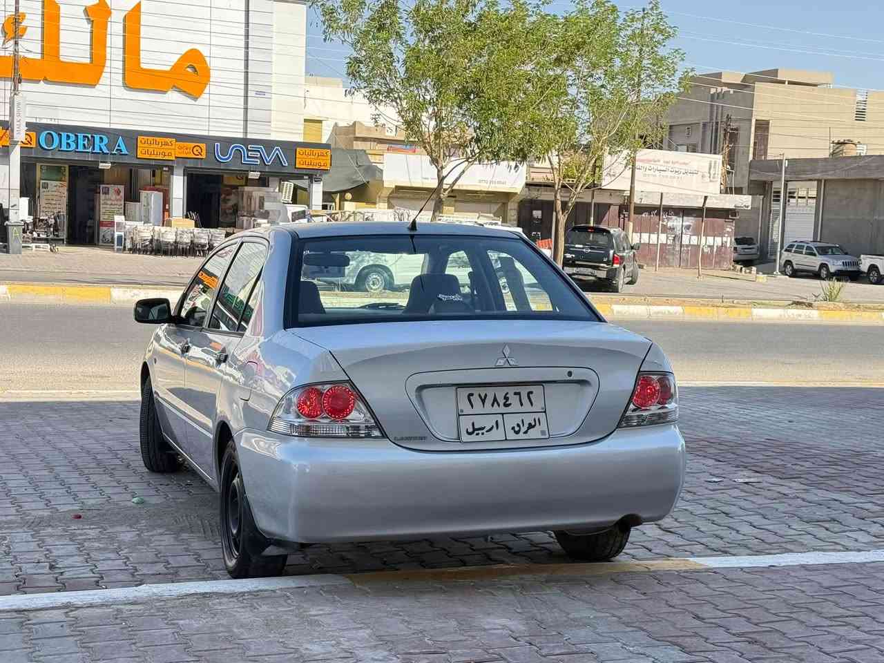 سلام عليكم بيع سريع لانسر موديل 2010  بدون صبخ بية جراد خفيف فقط
 سيارة احلا من صور سعر 70 بى مجال قليل 
***********
مكانى كركوك
