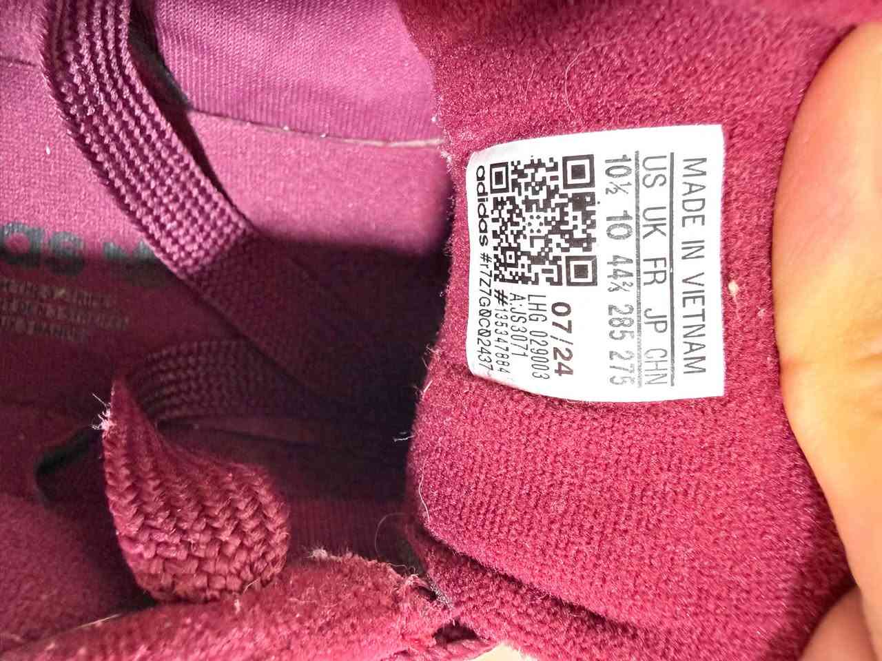 حذاء أصلي رياضي وروبي
Adidas ‏
￼
