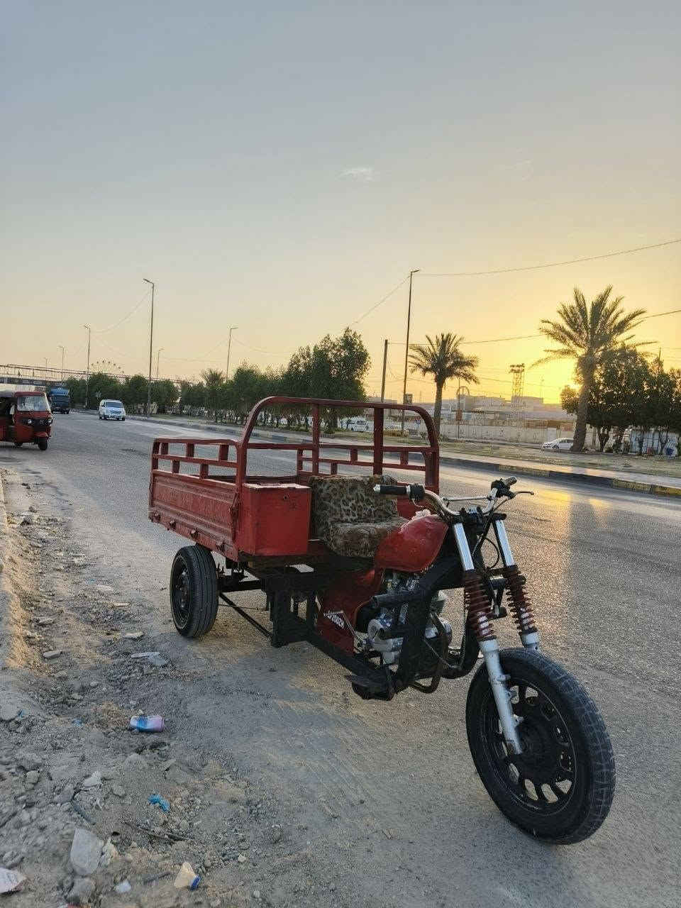 عمي سلام عليكم شبابنه ستوته ليفان موديل ٢٠١٢ للبيع تعمير جديد من اكسن لطش جديد من مكينه جديدة امتيار ام الطيرة من ميزانيات جدد من شياش بريك جدد من شوته من كابريته كلشي جديد ستوته متعوب عليها شاصيها لاطاك ولا ملحوم يخبل  واصوليه رجاءا لمو شراي لايدخل ويداهرني السعر خاص رقمي ***********
