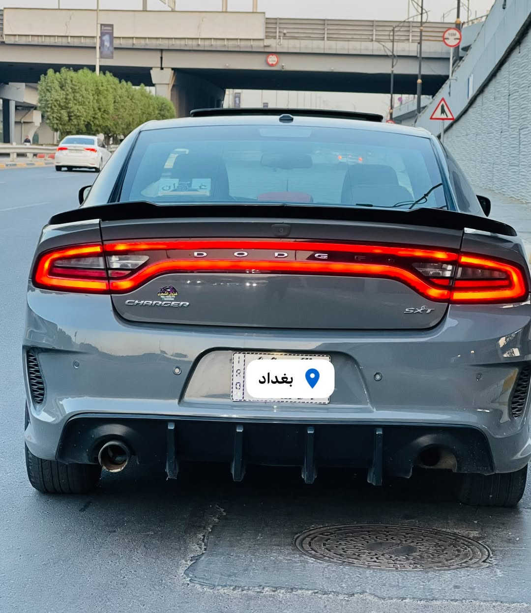 📍السلام عليكم 🫡 
📍 للبيع او مراوس📍

📍دوج جارجر لون سمنتي مميز 
📍موديل 2018
📍محرك.6 سلندر  
📍رقم بغداد (تحويل)
📍. محرك وكير كفاله   
📍ماشيه (93) الف ميل      
📍سياره داخله كلين  سونار يقرا باب مفتوح فقط بدون دواخل يعني سياره كفاله عامه   (شاصي ولغد وايرباكات كفاله)
📍مواصفات
📍فتحه سقف
📍كشن سايق خزن ميموري  
📍تحكمات ستيرن
📍حساسات خلفي جوانب 
📍كشنات جلد اسود واحمر
📍كير طياره ✈️
📍تشغيل على  بعد
📍بصمه تشغيل 
📍بصمه ابواب 
📍شاشه كبيره 
📍شاشه اعطال 
📍كشن سايق كهرباء 
📍تبريد قطعتين    
📍السعر :210 وبيها مجال
ملاحظه : سياره سيرفس ممشتغل بيها جديده كلش ونضافتها 90%
📍مكان السياره بغداد 
 متواجد واتساب 
***********

نص مكتوب في الصور:
- بغداد