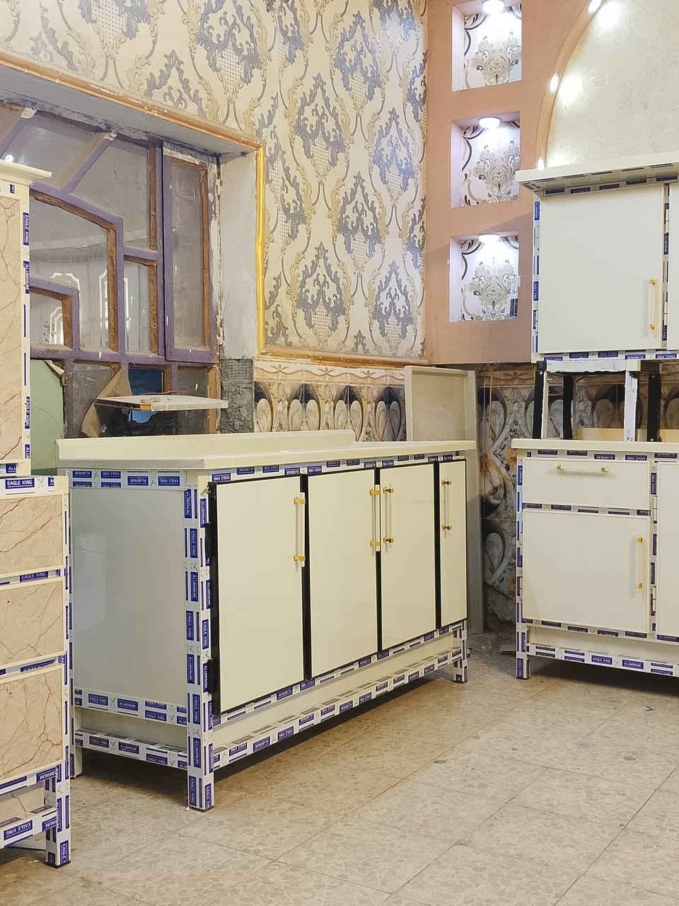 كاونتر جديد درجة ولة شغل تركي ابليت اصلي مرمر تركي📝
السعر(خاص)💸
يوجد خدمة توصيل 🚛
الرقم (***********)📞
القياسات الكاونتر مترتين مرمر وملحق مترتين
السنك متر ونص مرمر 📏
المكان بغداد مدينة الصدر قطاع (23) 🏢
يوجد الوان 
ويوجد عملية استبدال الكاونتر القديم في الجديد
ويوجد تفصال حسب طلب الزبون 🧍 
هلان وسهلن......🛑

