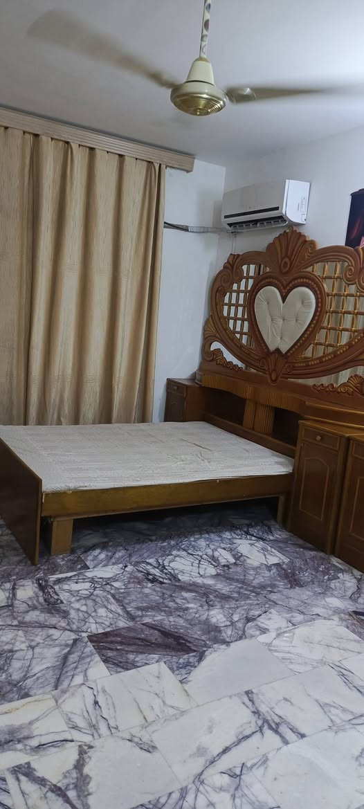 ميز وجربايه ٢٥٠ بيه مجال
