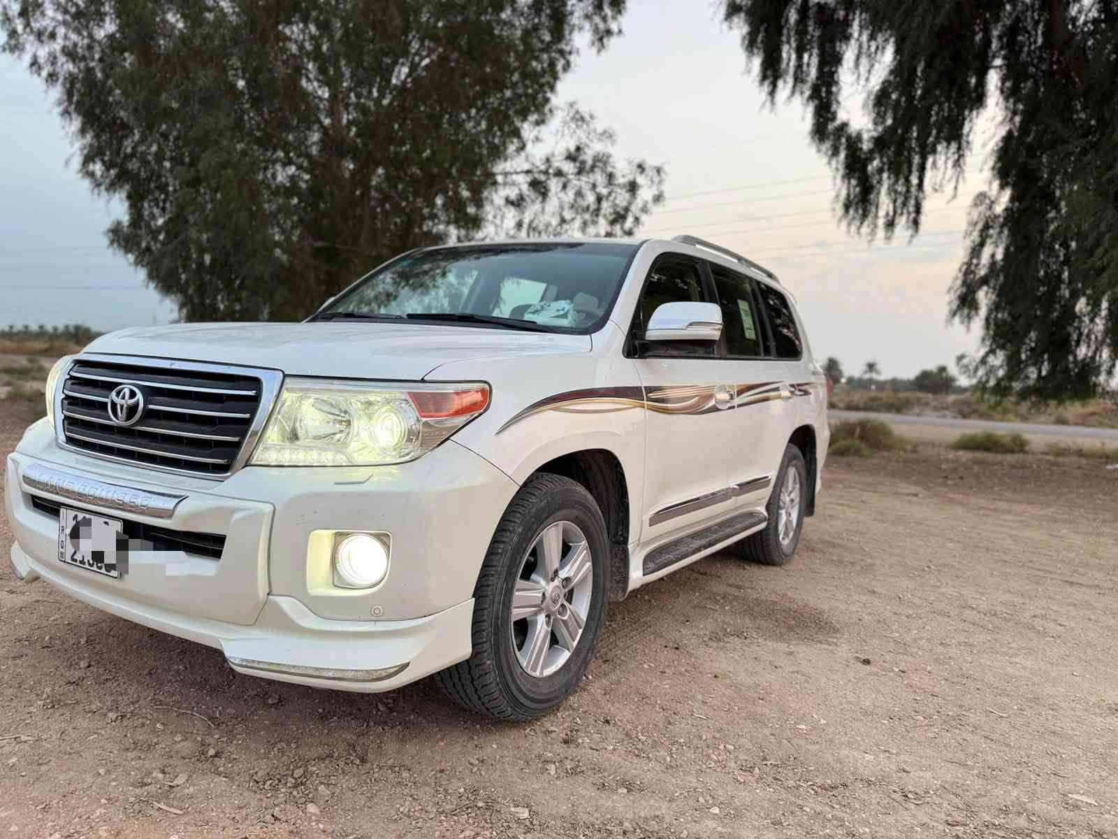 لاندكروزر GXR • ٢٠١٣ • ١٣٩الف