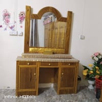 غرفة نوم استعمال بسيط شهرين محتاج واريد ابيعهه سعرهه مليون وميتين وبيه...