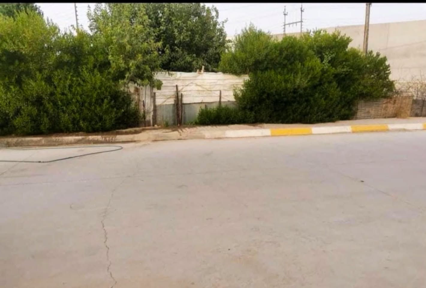 مشتمل طابق ارضي للايجار (حـــي الواسطي _

مقابل شقق الغاز في السايدين الجديد

مقابل مسجدالحسنين )بناء حديث جدا جدا ❤️

موقع مميز 🔔 

ملاحظة يطل على حديقة 

المحتويات ⬇️

طابق الاول 

استقبال + هول + غرف نوم عدد 1+ مطبخ حار 

بارد + صحيات + كراج + سياره 

السعر: 300 الف ماء والكهرباء على صاحب البيت 

.......................................
****************************

* نستقبل جميع عروضاتكم السكنية 🏠 والتجارية 🏡 بكافة مناطق كركوك  

للمزيد من المعلومات مراجعة مكتب اوزجـان  للعقار 

حي الــــــواسطـــي 

في السايدين اذا عة الرشيد مجاور مسجد نور الدين الزنكي قبل مول حجي زياد 

او الاتصال على 

📲  ***********

#متابعين

نص مكتوب في الصور:
- مكتب اوزجان للعقارات لبيع و شراء الدور والاراضي السكنية والتجارية ابو يزن / *********** 250 cm مكتب اوزجان للعقارت
- OO HUAWEI NOVA 5T