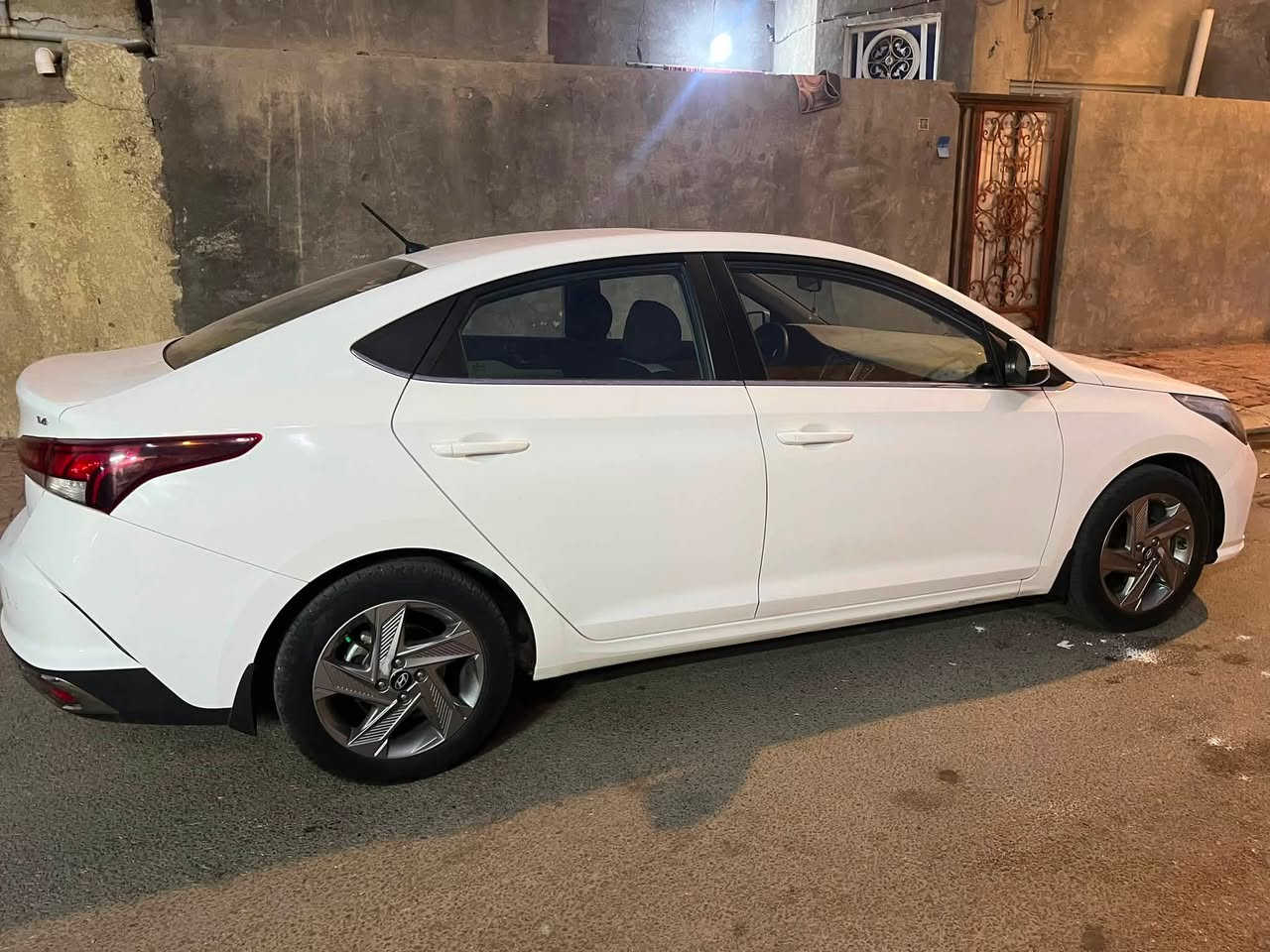 السلام عليكم اكسنت  خليجي مطلوبه اقصاد قطع مباشررقم بغداد راعيه بالبصره راعيه ذهب موديل 2023 بيه بارد شي قليل بل بيبان دحجه خفيفه فول سياره ماعده بصمه سياره جديده ماشيه ٢٩ الف فقط السعر 123 بيه مجال شي قليل عنواني بصره ***********رقمي
