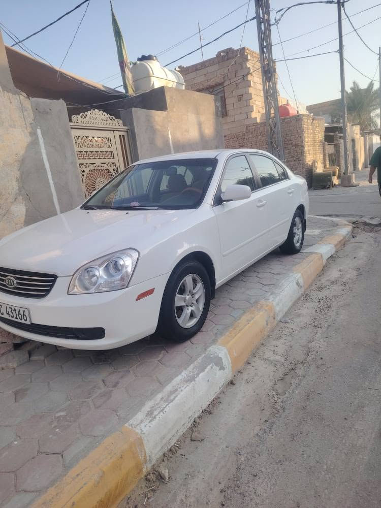 السلام عليكم اوبتيمة مديل ٢٠٠٧ وارد أمريكي رقم أربيل سنوية لل ٣١ تحويل او وكالة سيارة نضيفة حيل وجاهزة من كلشي بيها صبغ بل هلال مال خياس وبيها رشة بسيطة بربع الباب   تبريد مكينة حدادية كلها جديدة السيارة جاهزة مابيها نقص الشراي يتصل *********** المكان الديوانية ديوانية, القادسية
