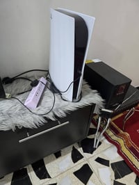 بلي5 نظيف جداا مع جوستك واحد رايدة 650000 وبي مجال مكاني الخطيب الزراع...