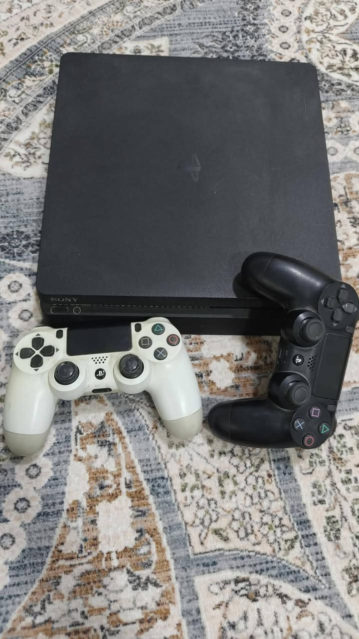 بسم الله الرحمــن الرحيم 🔛

بلي ستيشن 4 فور سلم مستعمل قليل 🆕

بلي متكامل من كل النواحي شغل والعب 🎮

مامتفوح يجيك ويا 4 العاب + قرص وواير HDMI و يدات او جوستكات العدد 2 وحدة اصليه وحده تجارية 🗣

كل هذه بسعر ~«230» وبي مجال 🚧

عنوان بابل حلة لايوجد توصيل 💗

للتواصل واتساب فقط 🛡
***********
~«~«~«~«~«~
للاتصال والهاتف 🛡
***********
