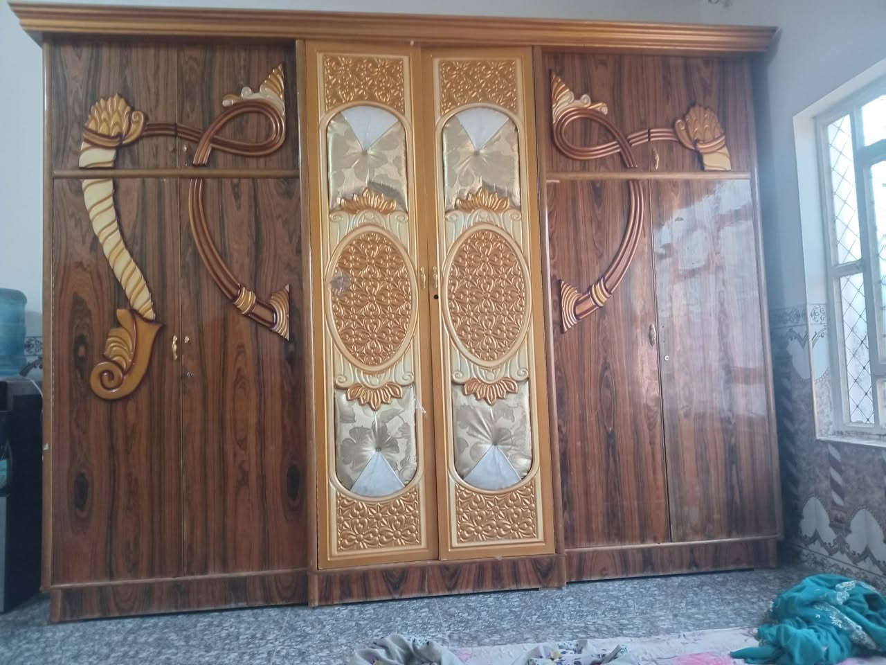 السلام عليكم متاح غرفه اخشاب البيع الاتصال *********** مكلف بل نشر
