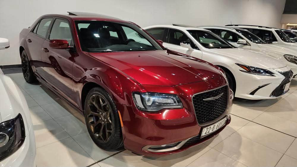 اوباما s gold edition 2019
كلين تايتل بدون صبغ 
بيها بارد شي قليل موضح بالصور  
ماشية 82 الف ميل 
معروفة مواصفاتها 
 

***********
