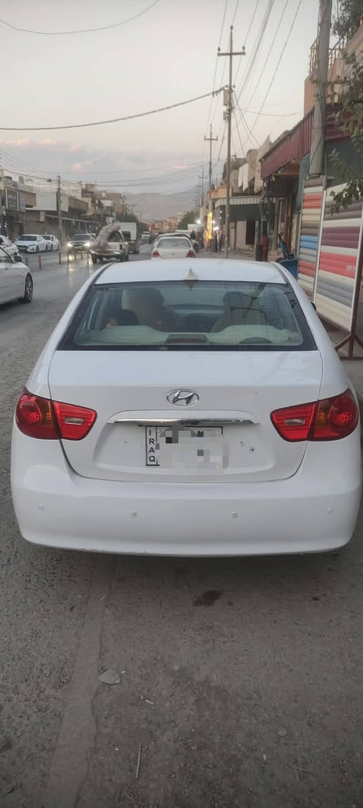 ئاڤانتی مۆدێل ۲۰۰۷ 
ناوزەرد تەبرید لەمس  ئاوێنە کارەبای  پێش و پشتی کەپسە کەفەر و خایس و گێڕ و مەکینەی بەشەرتە چوار تایەی لۆکی لەژێرە سەیارەی ماڵی خۆمە  کۆدی بۆ کراوە  سەیارەکە لە دەرەوە جوانترە وەک لە ڕسما ماڵی دۆستە ٥٥ گەڵاو مەجالێکی برایانە  شوێن قەڵادزئ  بۆ کڕین پەیوەندی بکە ***********
